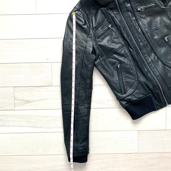 Black leather bomber jacket - XS - Women - Picture 10 of 16